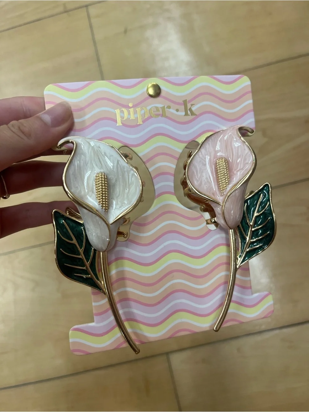 Piper Floral Calla Lily Hair Claw Clip in White and Pink